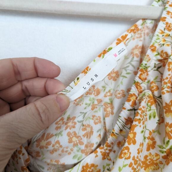 Lush Orange Floral Coquette Open Back Top Size M - Picture 7 of 8